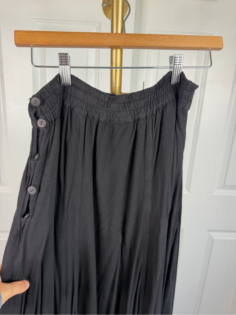 Vintage Soft Surroundings Petite M Black Embroidered Floral Maxi Skirt Rayon - Picture 4 of 16